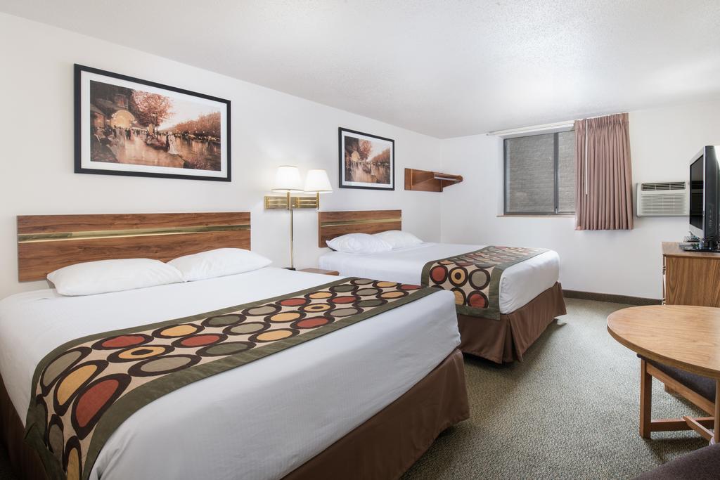 Serena Inn & Suites Of Rapid City Buitenkant foto
