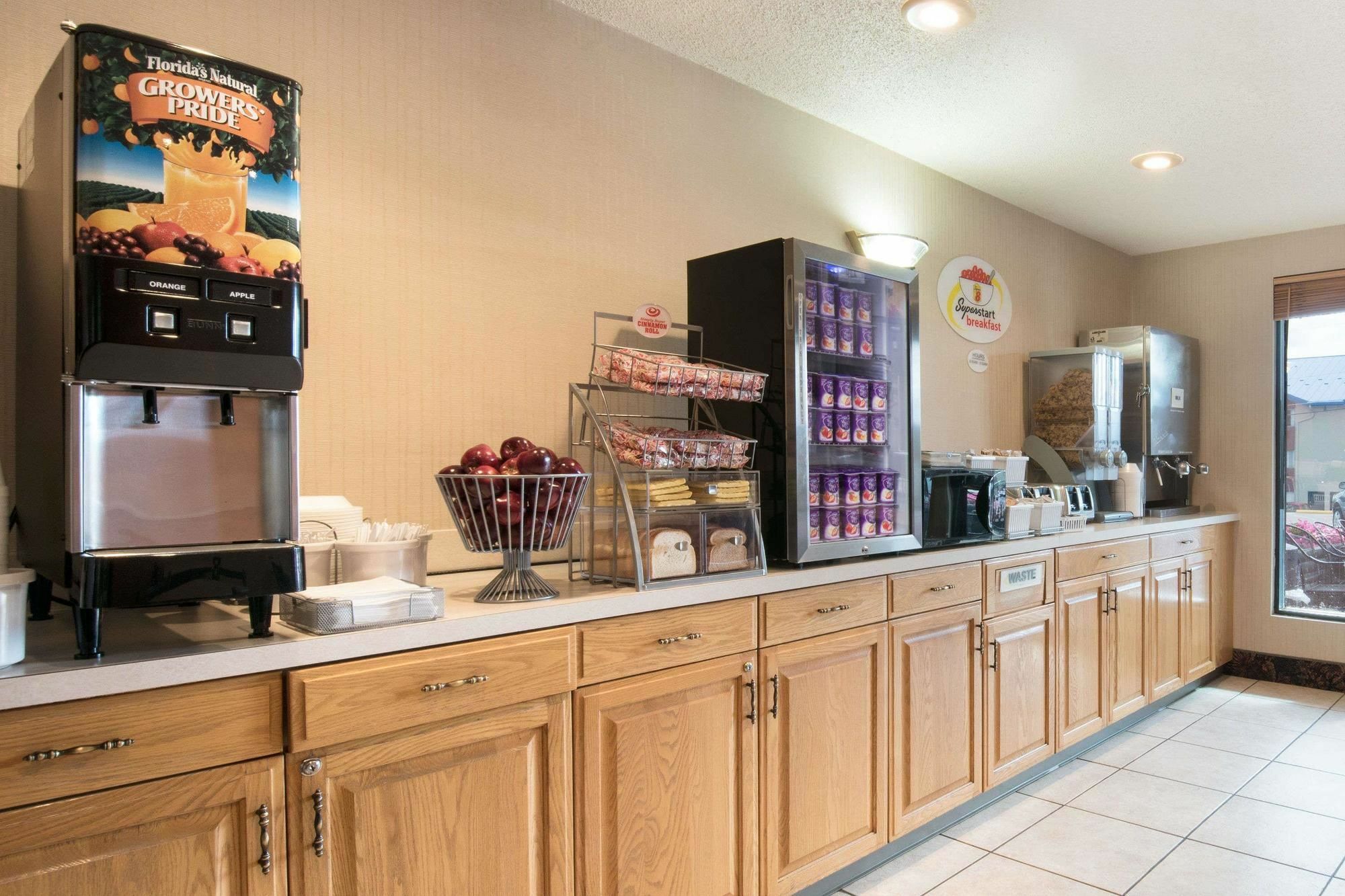 Serena Inn & Suites Of Rapid City Buitenkant foto