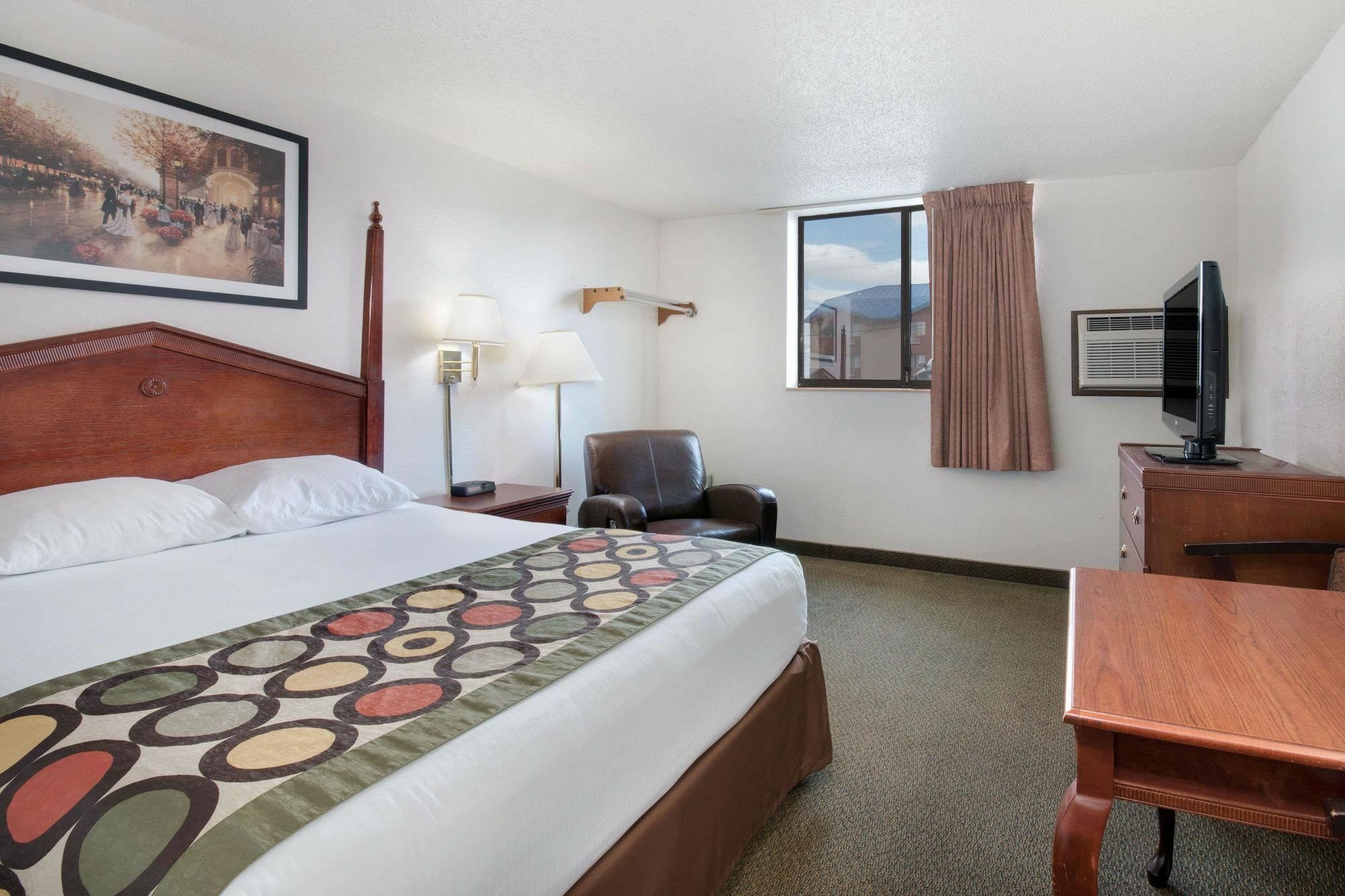 Serena Inn & Suites Of Rapid City Buitenkant foto